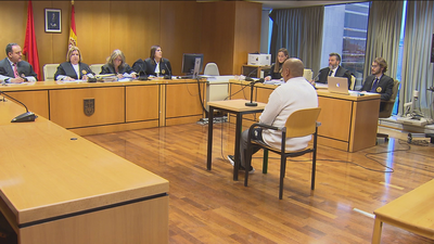 Una mujer apuñalada por su expareja en Majadahonda salvó la vida gracias a un policía municipal