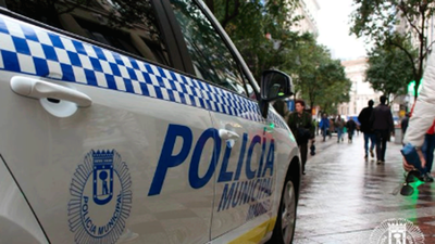 La Policía halla un botín de objetos robados durante el desalojo de una vivienda