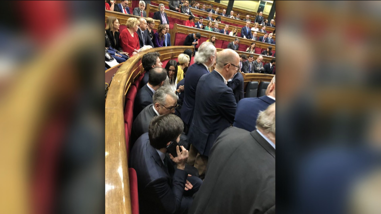 Diputados en "doble fila"