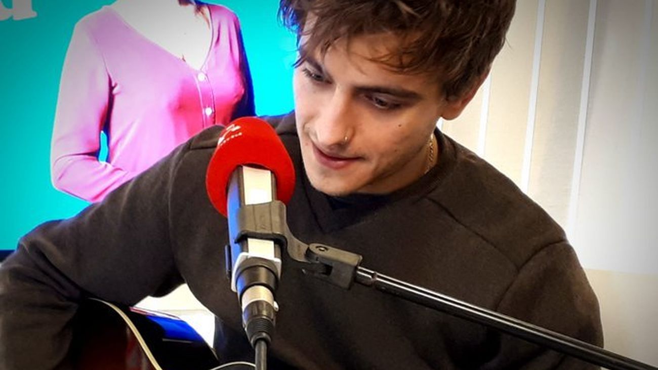 Manel Navarro: "Mi nuevo trabajo se llamará 'Cicatriz' porque refleja lo que cuentan mis canciones"