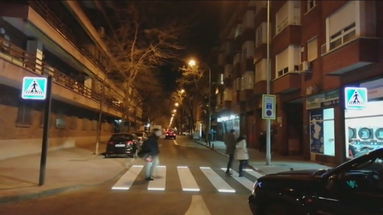 Madrid estrena su primer paso de peatones inteligente