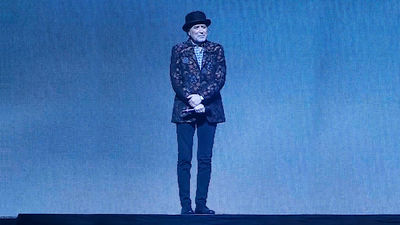 Sabina está ya en su casa al recibir el alta tras su caída en un concierto