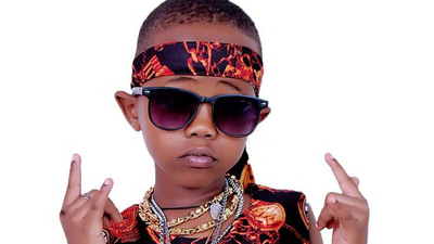 El rapero de 8 años que denuncia la corrupción y la pobreza en Uganda