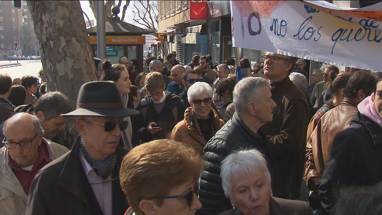 Los vecinos de Retiro protestan contra una casa de apuestas