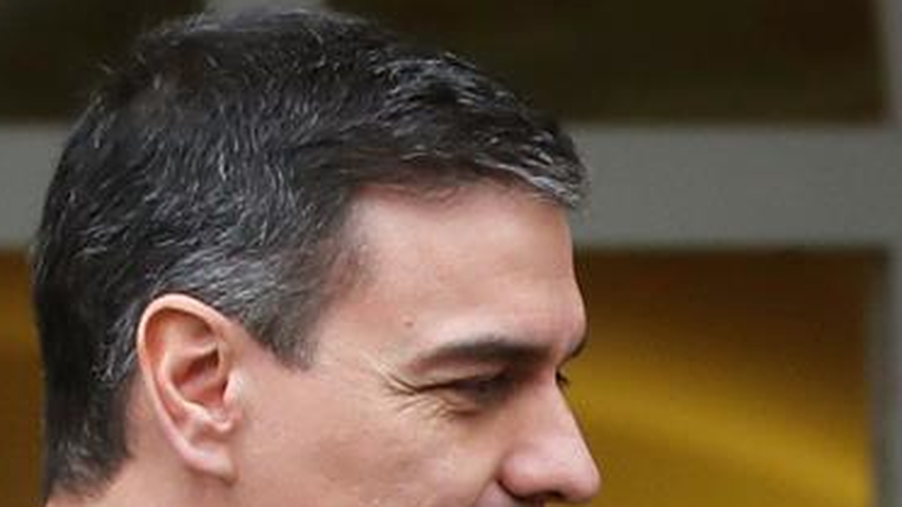 Sánchez y Casado se reúnen por primera vez  desde la investidura