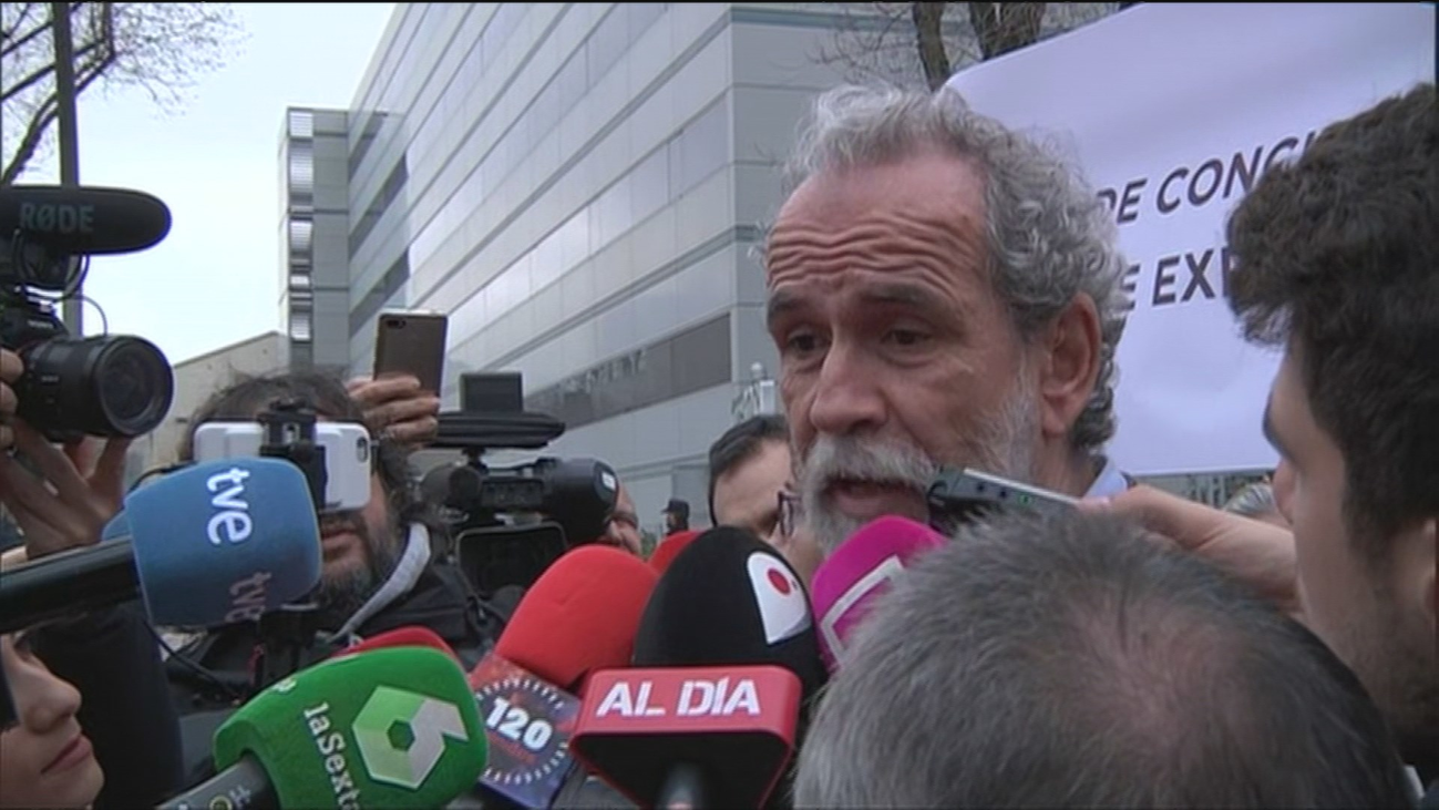 Willy Toledo en el banquillo, acusado de un delito de ofensa a los sentimientos religiosos