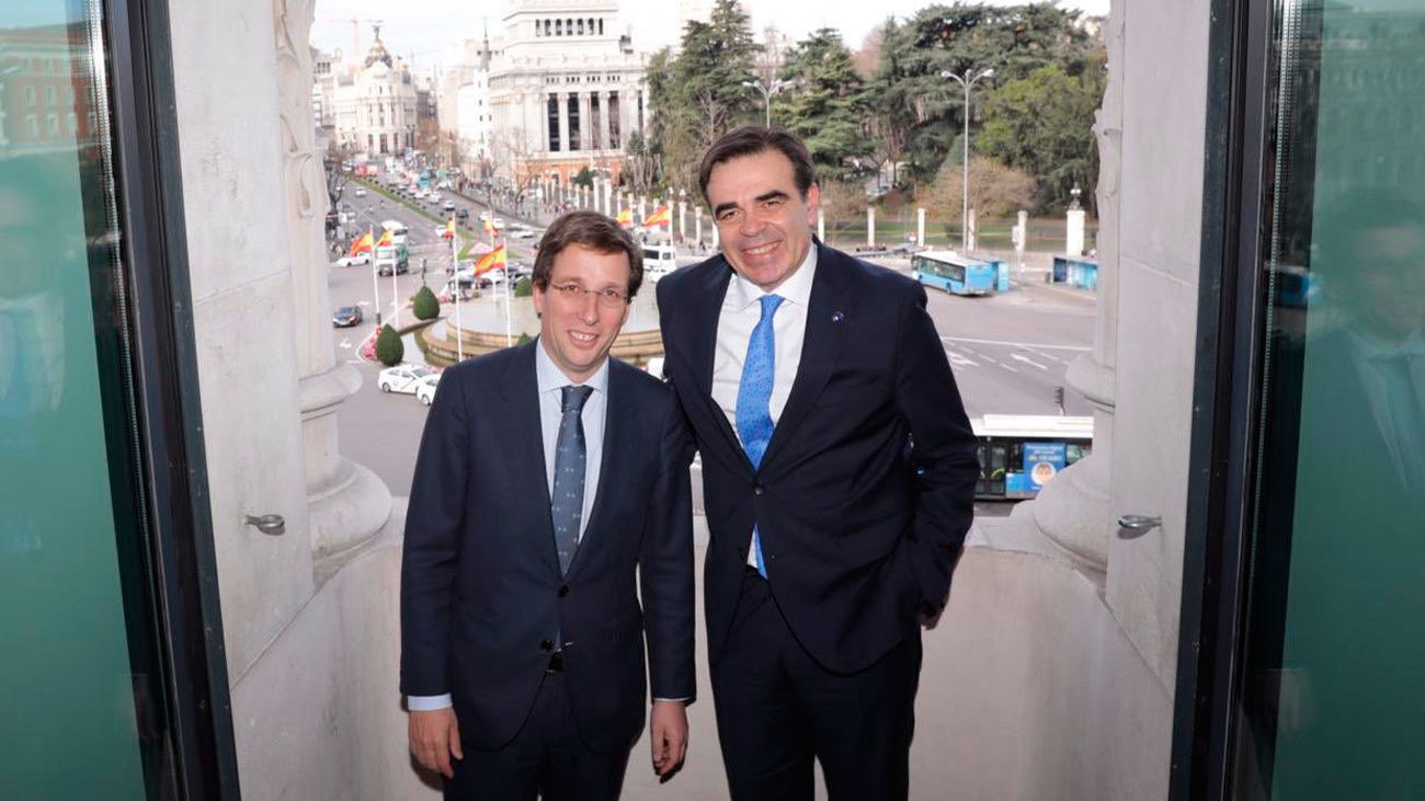 Almeida se reúne con el vicepresidente de la Comisión Europea