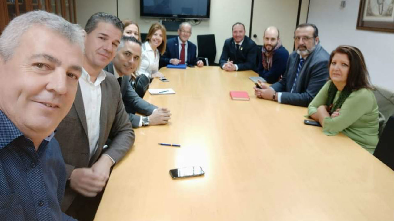 Siete alcaldes del sur de Madrid (Foto: @FJavierCanas)
