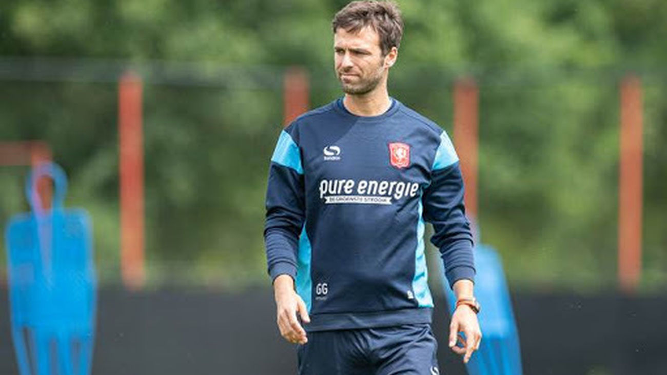 Gonzalo García, entrenador del Twente: "El Ajax es un equipo muy intenso"