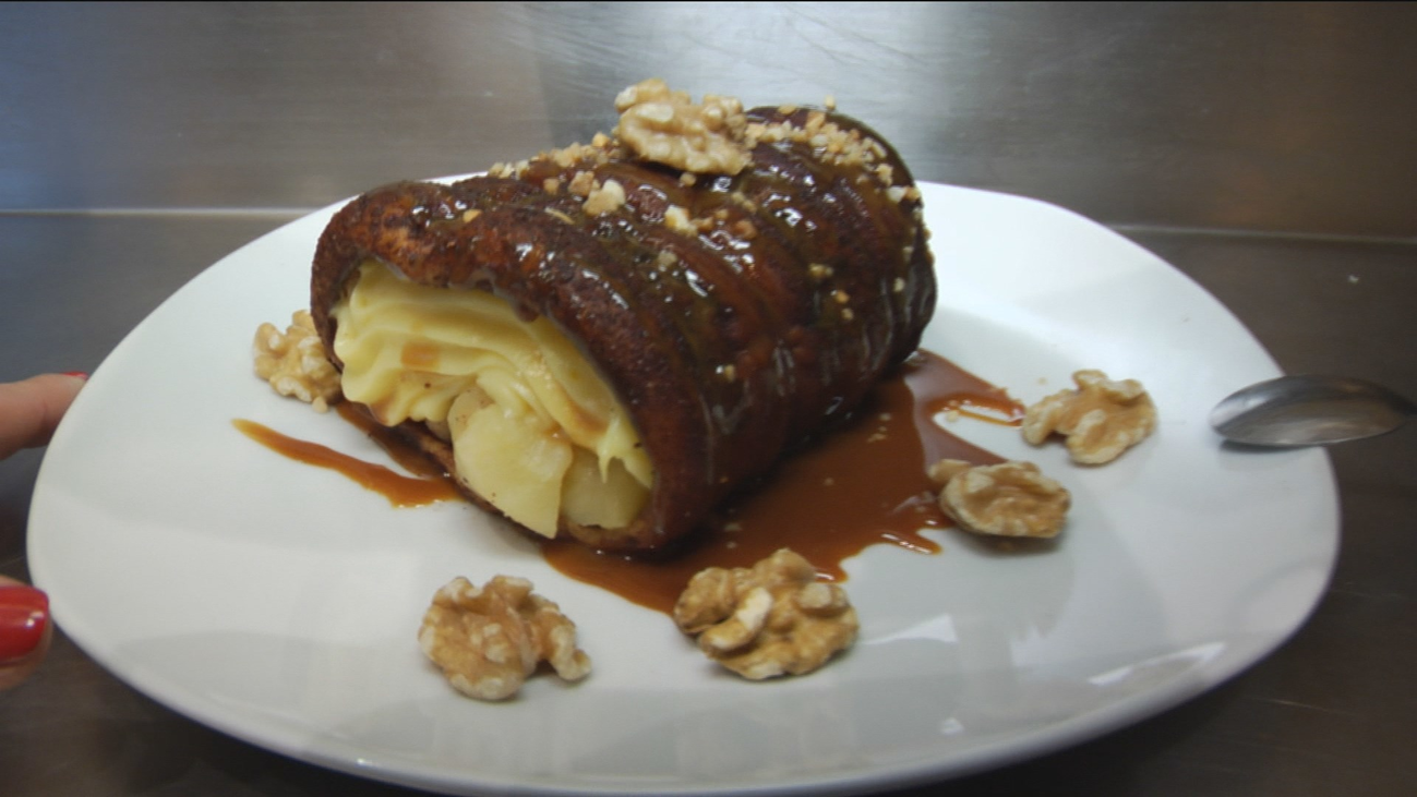 Así se elabora el 'dulce de chimenea', un tradicional pastel húngaro