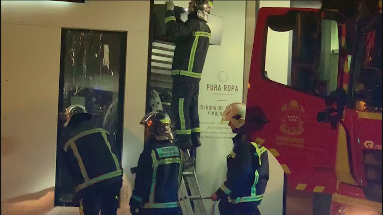 Una pareja se queda encerrada en una lavandería de Alcalá de Henares