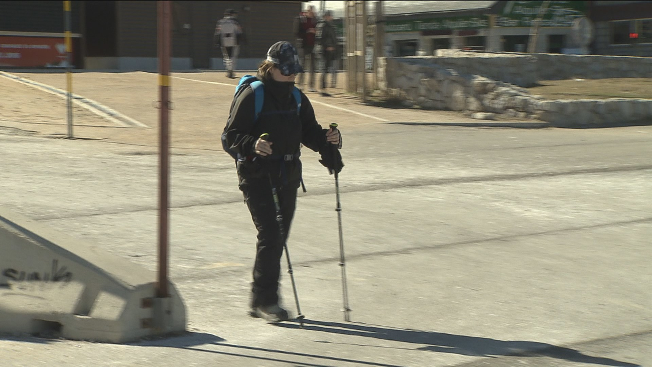 Cerrado por falta de nieve en Navacerrada y Valdesquí