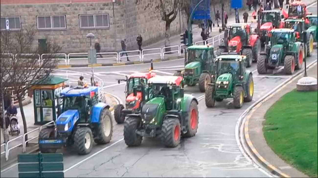 Continúan las protestas del campo español por toda la península