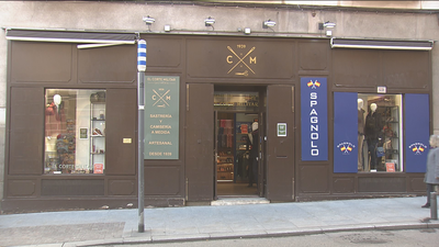 100 años de ‘El Corte Militar’, una sastrería con historia en la calle Mayor de Madrid