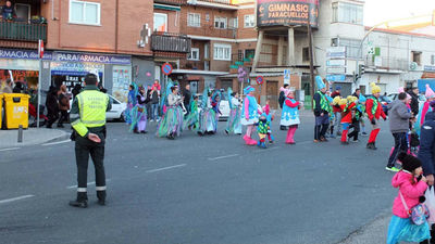 Cortes de tráfico y cambios en los autobuses por el desfile de Carnaval en Paracuellos