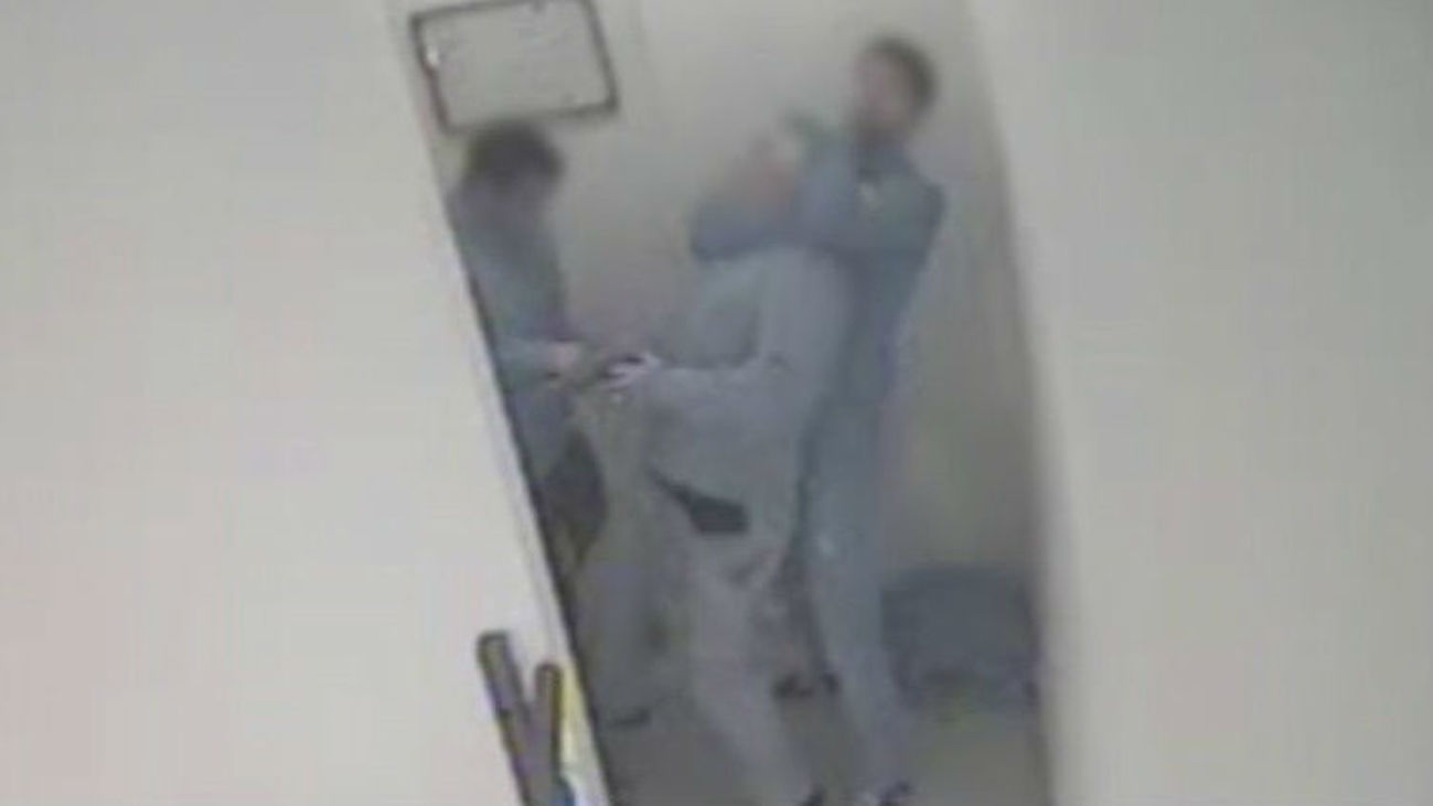 Detenido un hombre en Usera por varios asaltos con la técnica del 'mataleón'