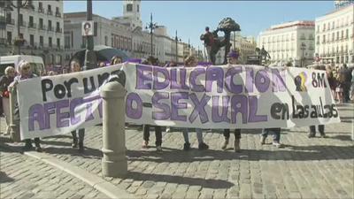 Agrupaciones feministas defienden la educación afectivo-sexual en las aulas