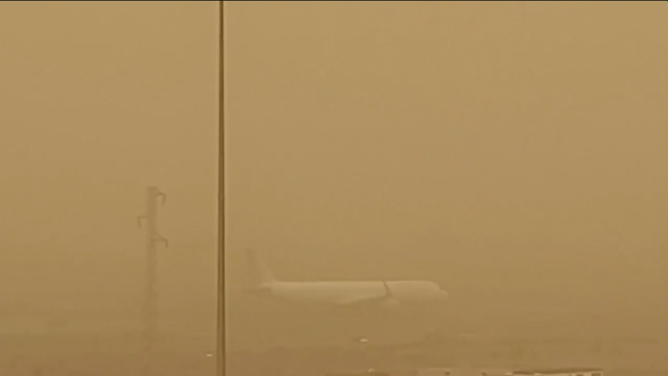 La calima deja inoperativos tres aeropuertos de Canarias