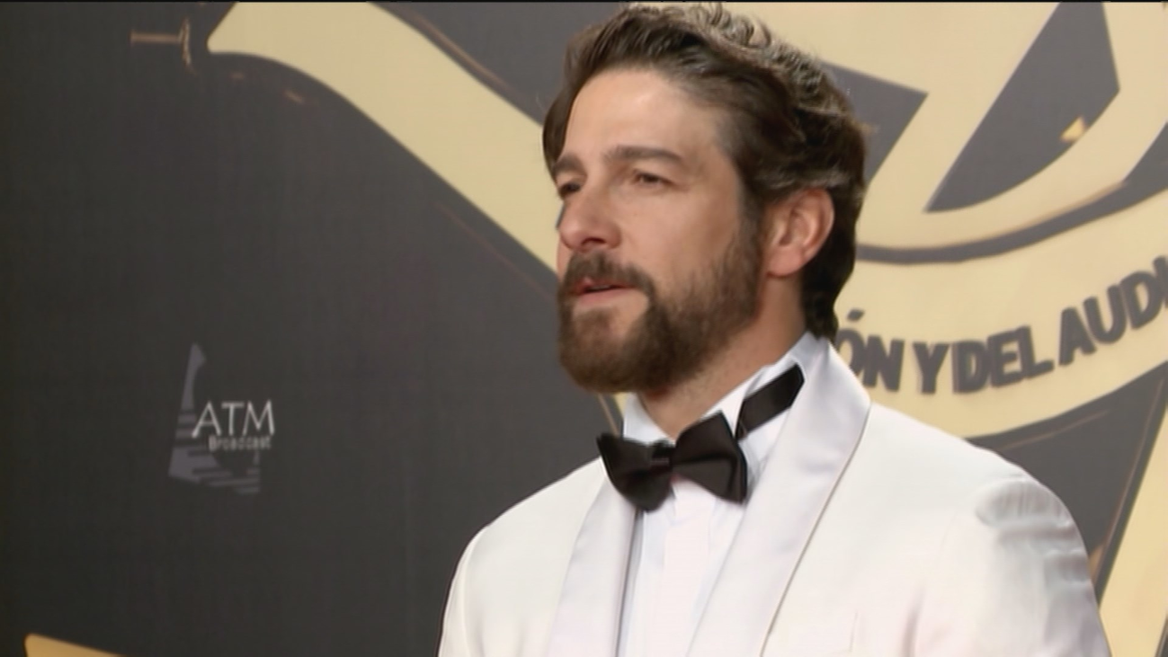 Félix Gómez revoluciona las redes con una foto subida de tono