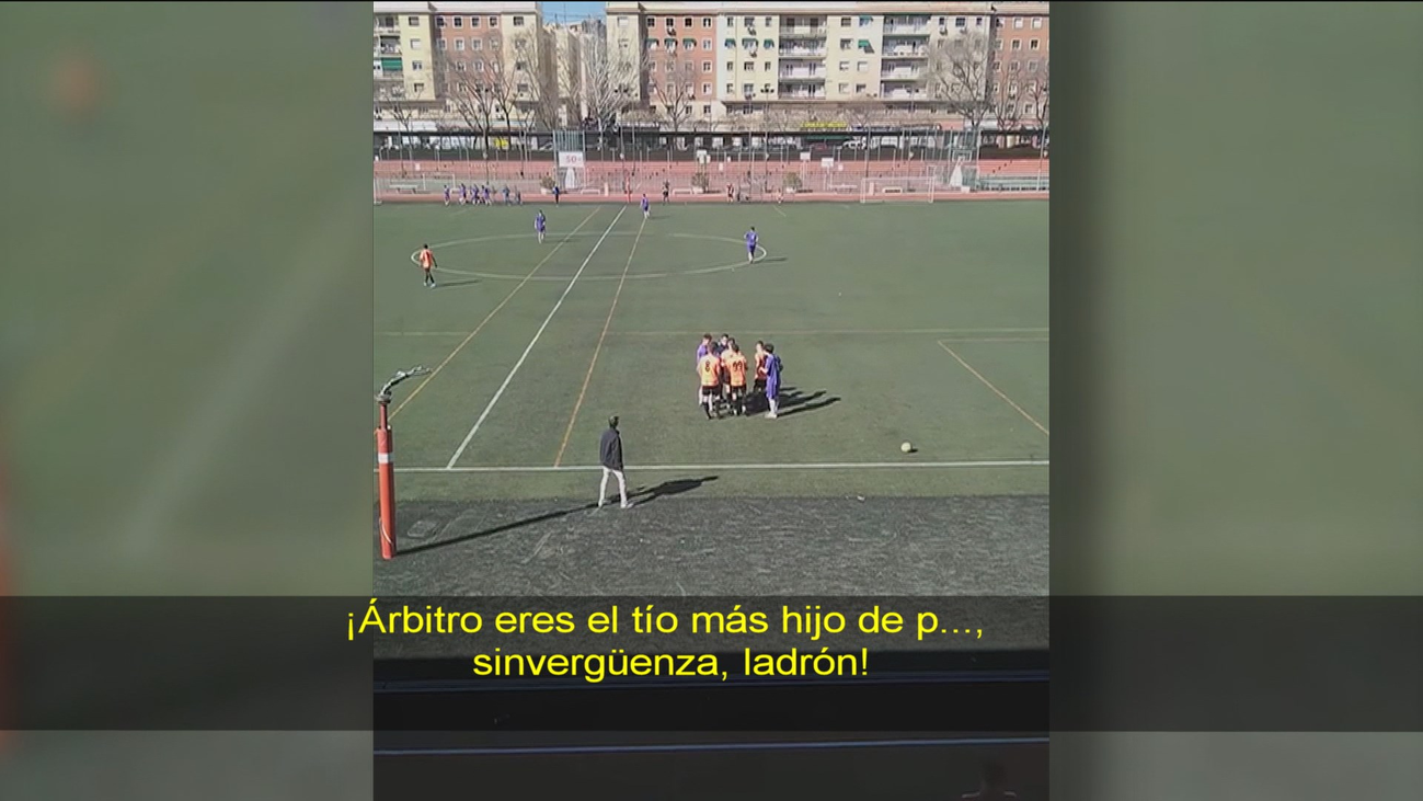 Los árbitros, hartos de los insultos que reciben en las gradas