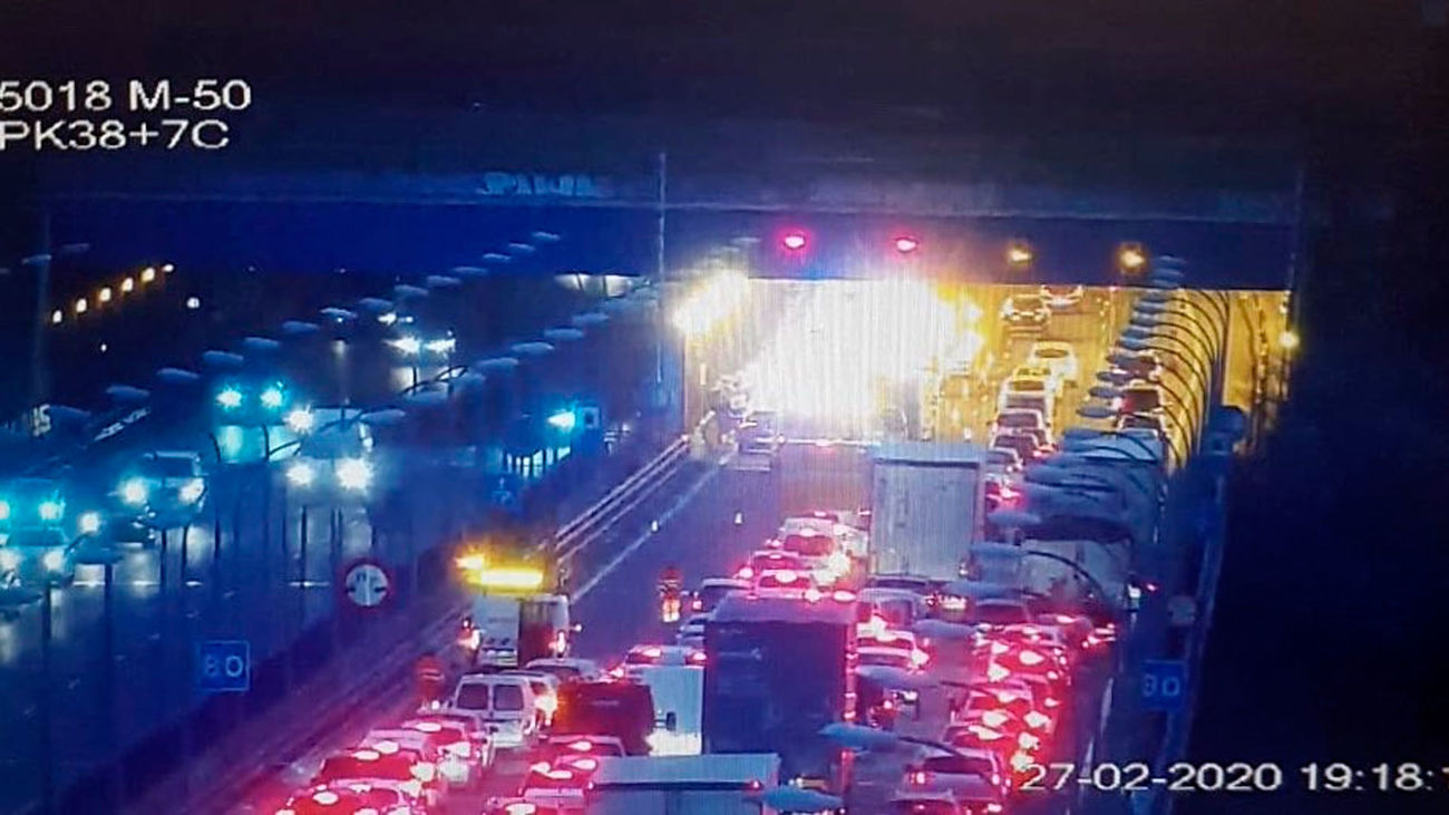 Accidente múltiple en la M-50 con decenas de heridos