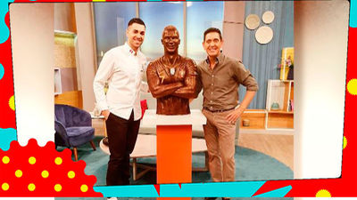 Así es la estatua a tamaño real y de chocolate que han hecho a Cristiano Ronaldo