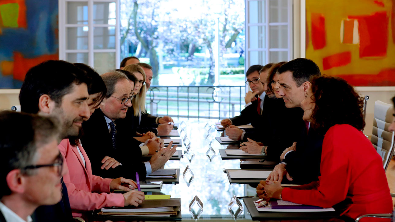 Casado urge a Sánchez a explicar en el Congreso qué negocia con Torra