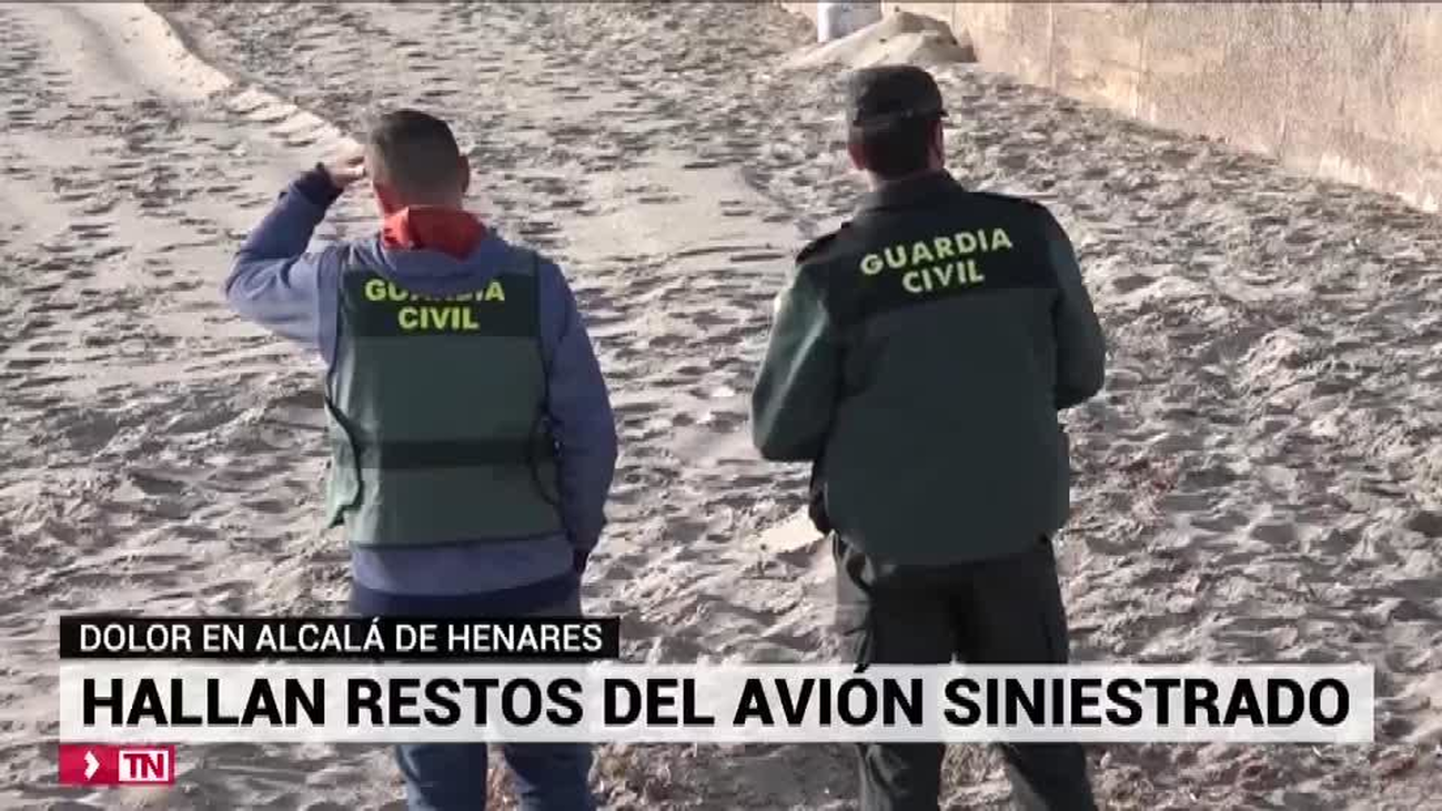 Hallan restos del avión de la Patrulla Águila que se estrelló en Murcia