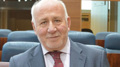 El PP de Madrid despide al ex diputado Tomás Serrano