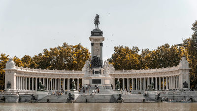 Madrid recomienda abandonar este viernes por la tarde El Retiro y ocho parques por el viento