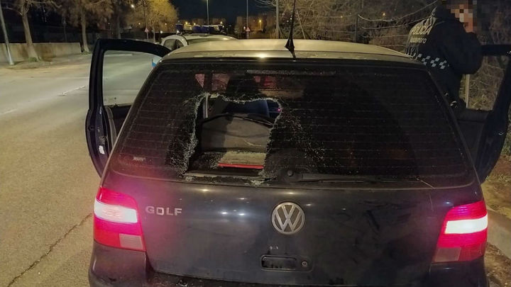 Coche destrozado / @policiavaldmoro