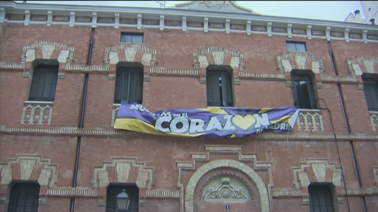 La primera noche del nuevo edificio okupado de La Ingobernable ha transcurrido sin incidentes