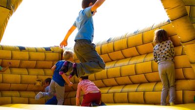 Piden alojar con familias de acogida a niños con padres ingresados por covid-19