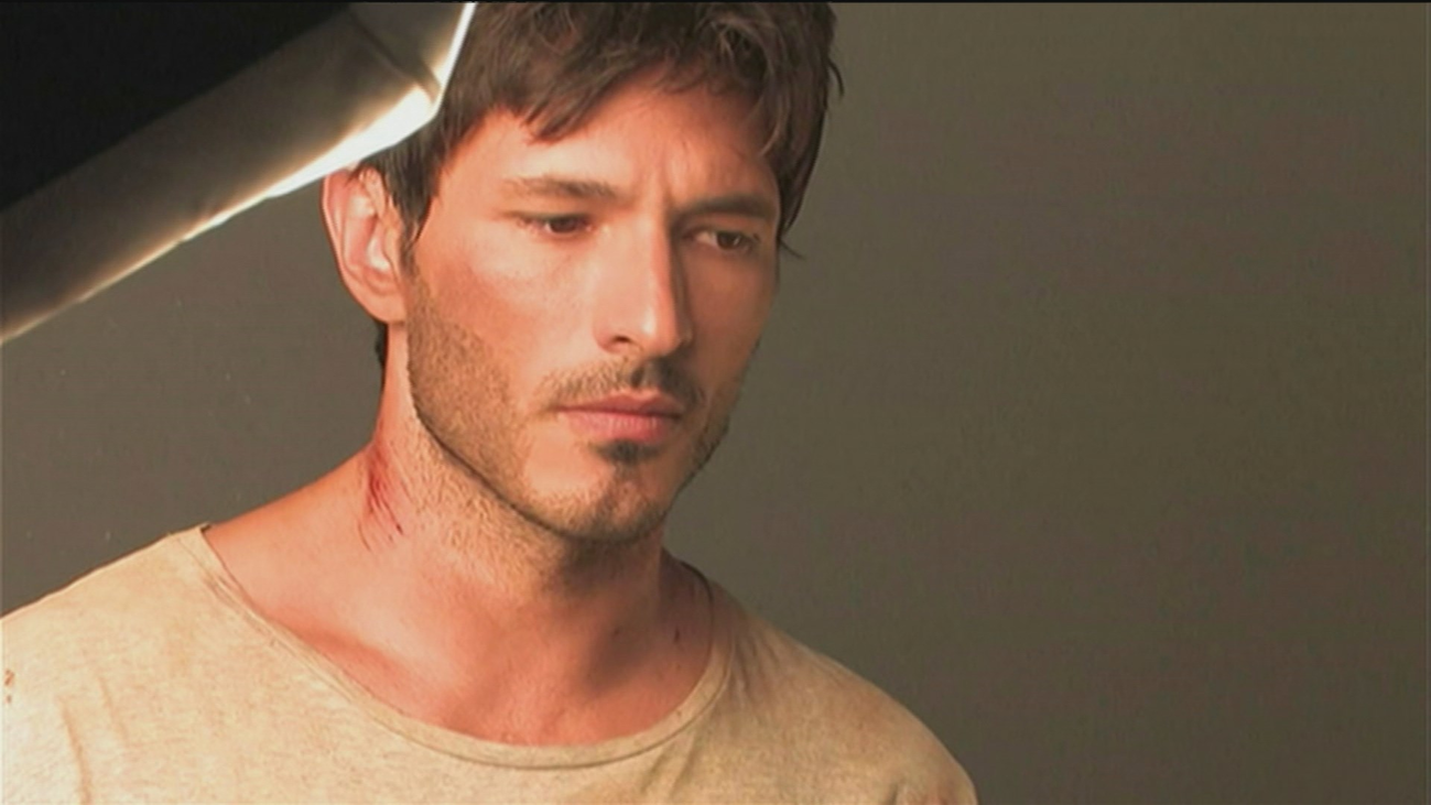 El detalle del desnudo de Andrés Velencoso que solo los más observadores se han dado cuenta