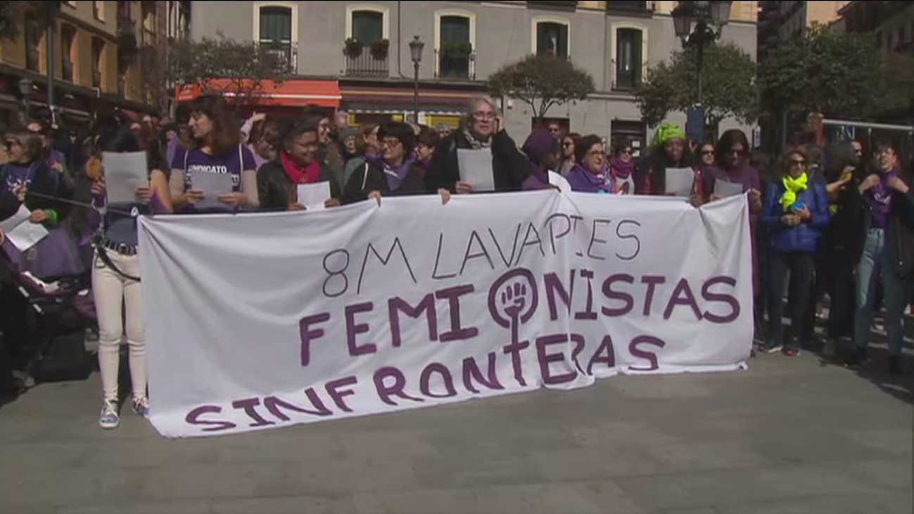 Lecturas de manifiestos en barrios y plazas de Madrid por el 8-M