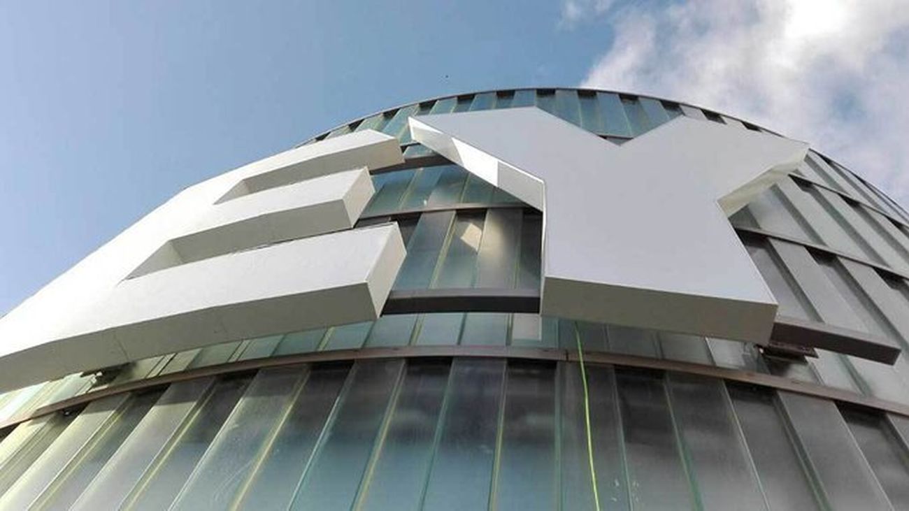 Tres mil trabajadores de EY en Madrid teletrabajan por el coronavirus