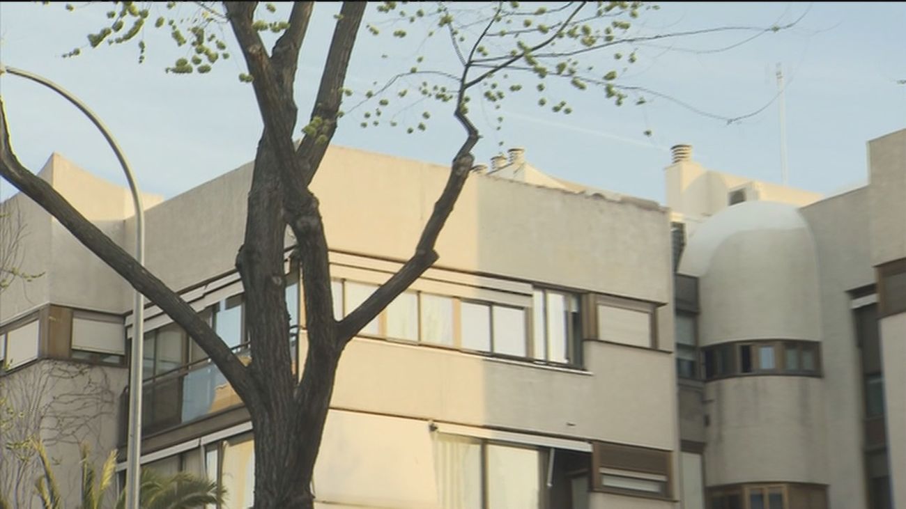 Edificio de la calle Agastia en Ciudad Lineal
