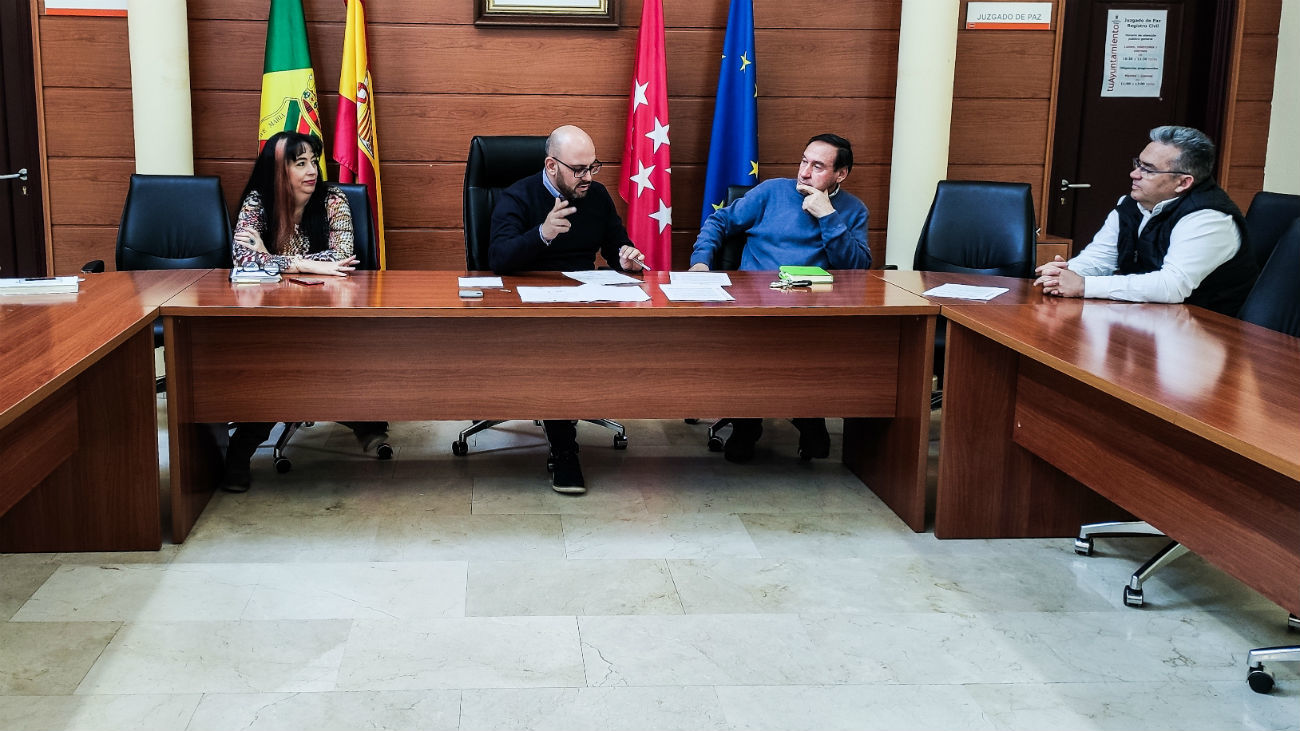 Reunión en el Ayuntamiento de Manzanares El Real