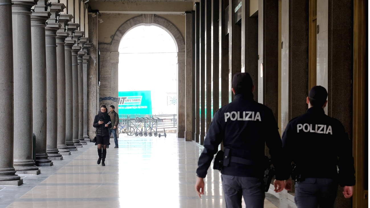 Italia extiende las restricciones a todo el país