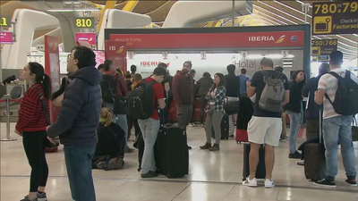 Barajas, crecen las cancelaciones de vuelos por el cornavirus