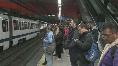 Disminuyen los usuarios de Metro y EMT  por el miedo al coronavirus, el cierre de colegios y el teletrabajo