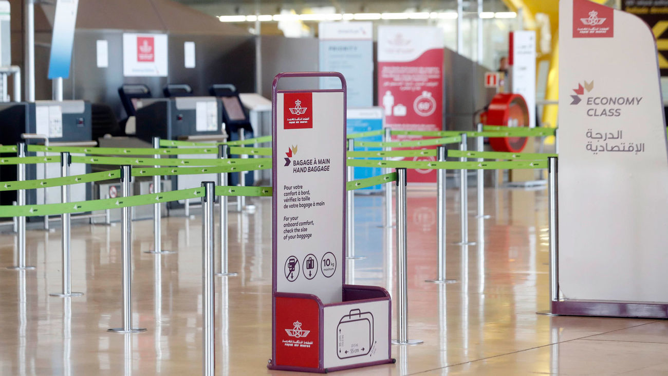 Sala de facturación de un aeropuerto vacía / EFE