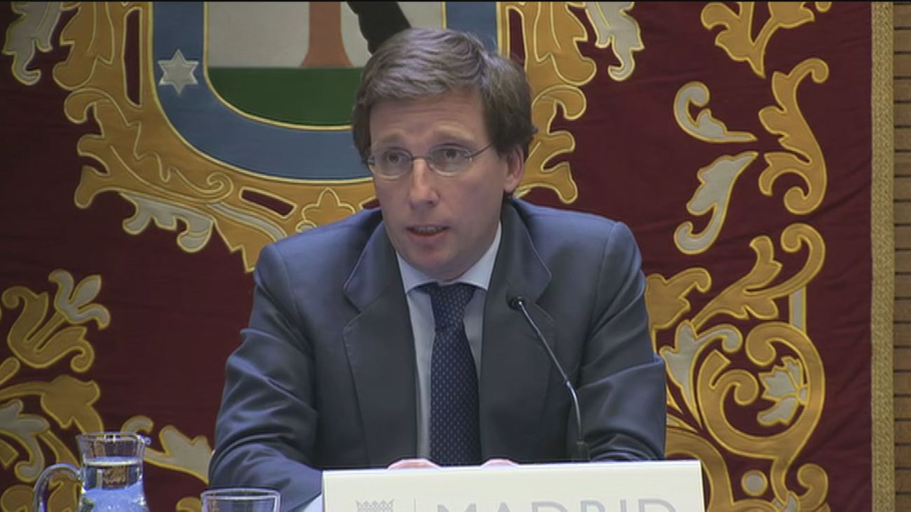 Almeida confía en que sea efectivo el 'quédese en casa', pero no descarta ningún escenario