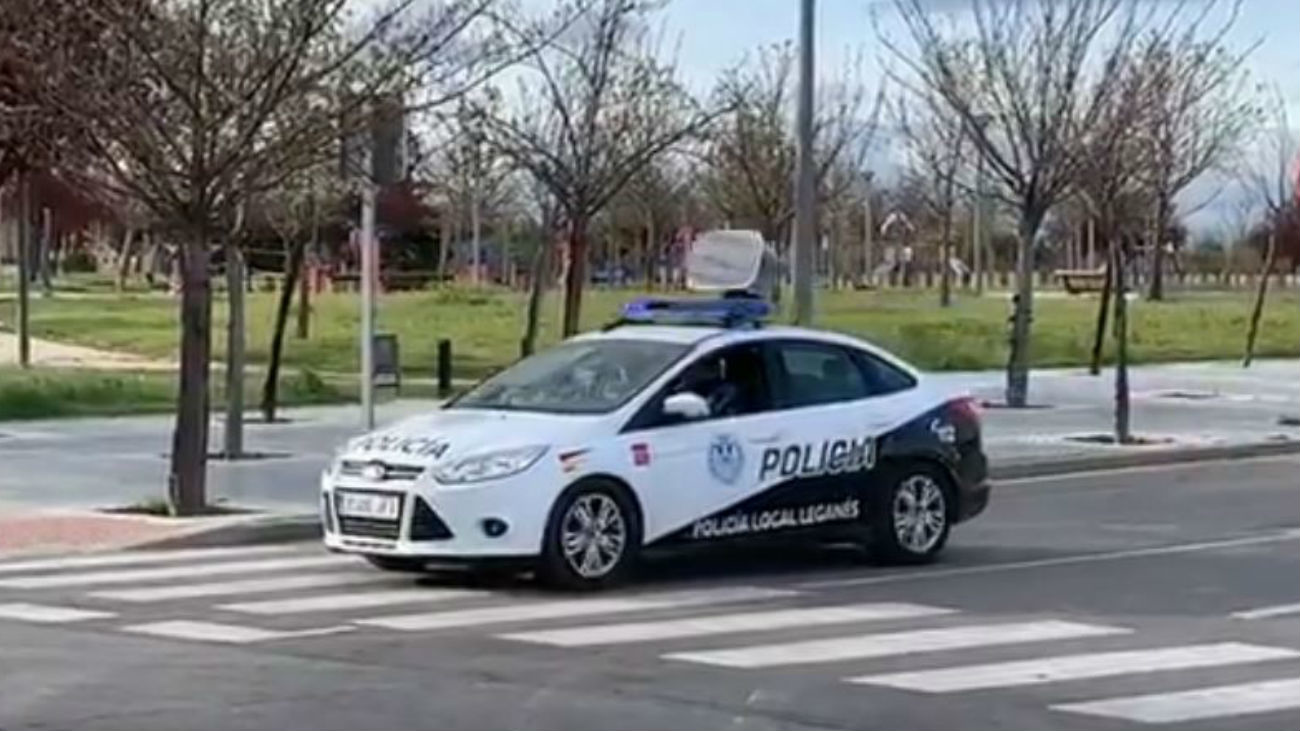 La Policía de Leganés lanza mensajes de voz a sus vecinos con un super altavoz