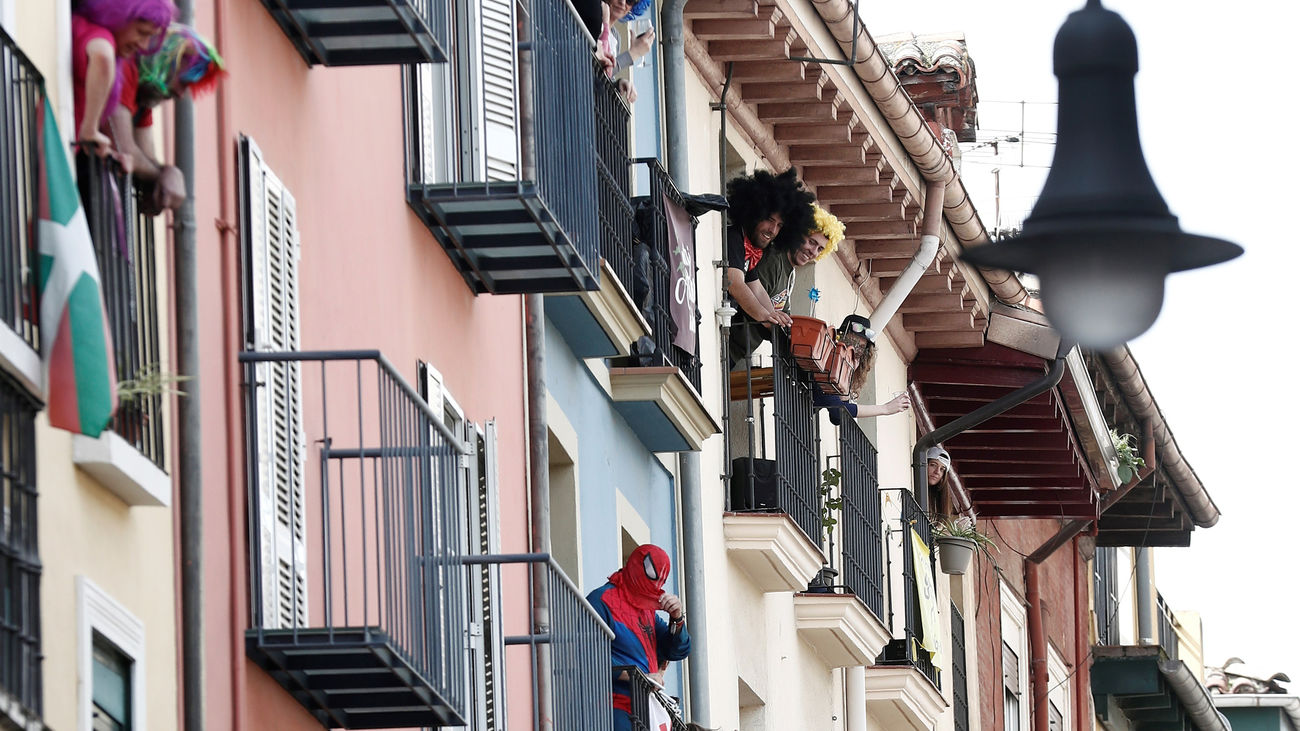 Psiquiatras recomiendan hablar del confinamiento, mantener el buen ánimo y pesar en cómo sacarle provecho