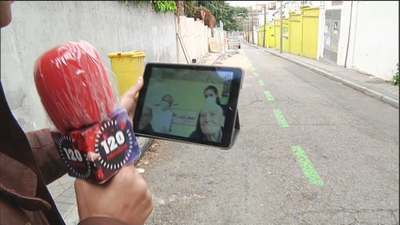 'Conectyayos', la aplicación que permite a los abuelos de las residencias comunicarse con sus familias
