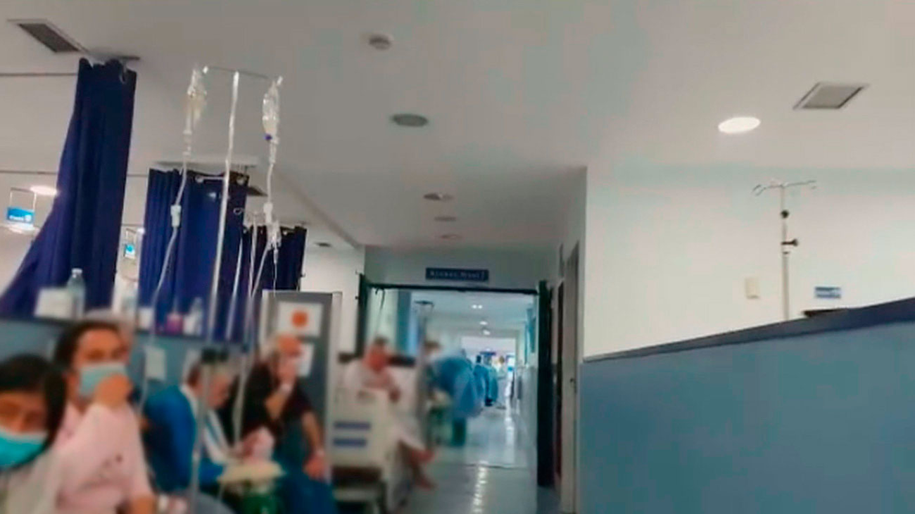 Hospitales saturados en Madrid, con pacientes derivados y falta de material