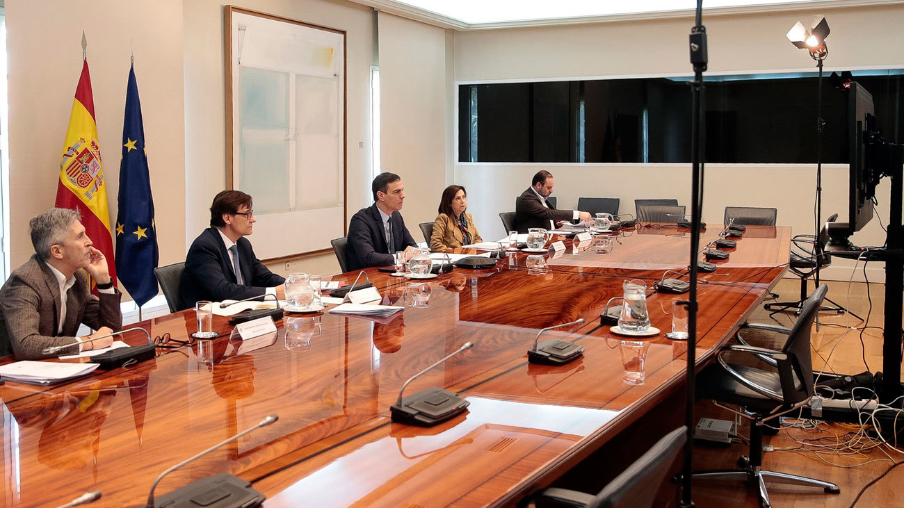 Videconferencia del Gobierno con los presidentes autonómicos