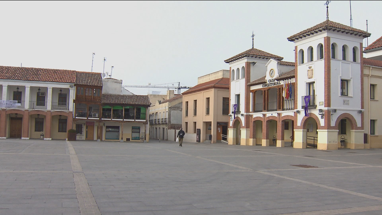 Calles vacías en Pinto en cumplimiento del confinamiento