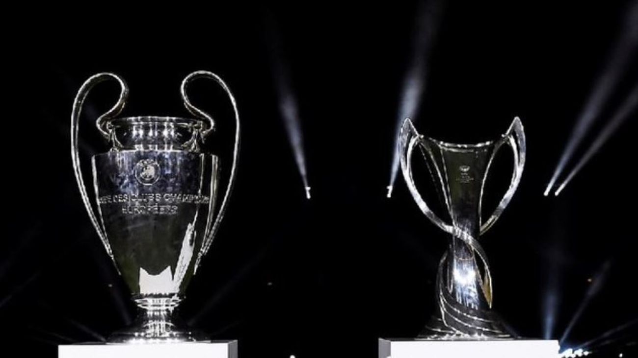 Trofeos de la Liga de Campeones y Liga Europa